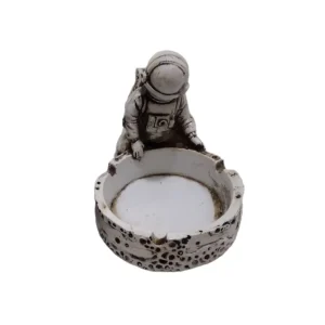 جاسیگاری مدل فضانورد سفید رنگ
